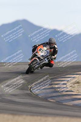 media/Nov-16-2025-Race Pace (Sun) [[8c5fa54630]]/Verified Riders/8-Turn 12 (120pm)/